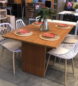 Mesa de Jantar EMA